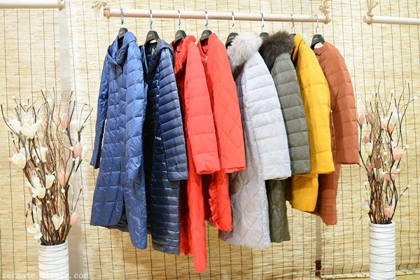 生產的羽絨服有色差怎麽辦？選用黄瓜视频免费看！