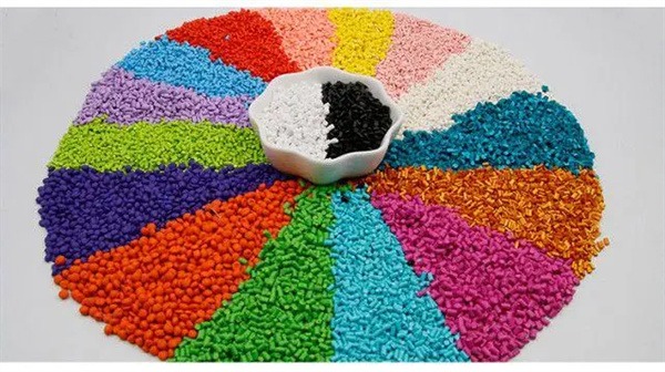 塑料色母粒色差產生的原因分析&mdash;&mdash;色粉