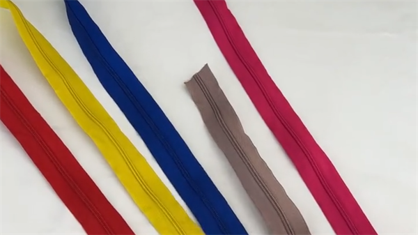 【案例】拉鏈測色&mdash;&mdash;ST60立式分光測色儀