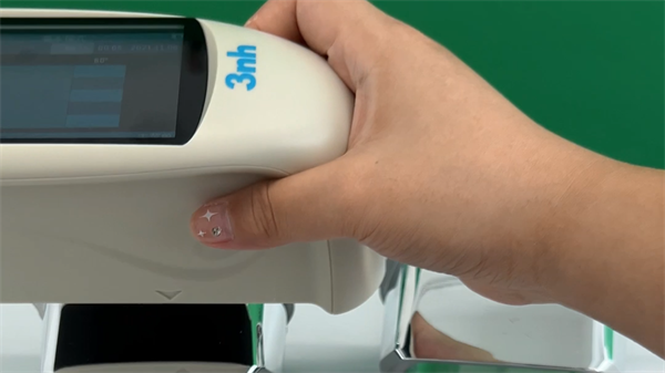 光澤度儀怎麽使用？光澤度儀的使用方法